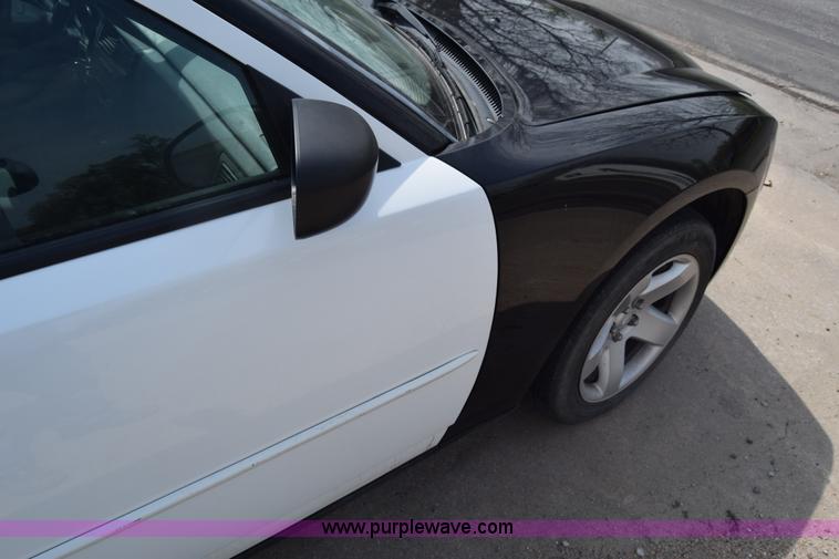 image for item BX9696 2006 Dodge Charger Police