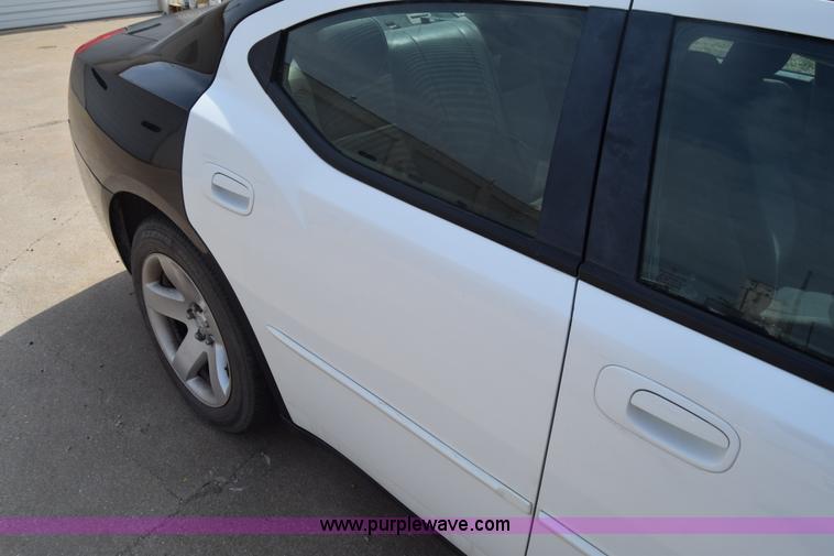image for item BX9696 2006 Dodge Charger Police