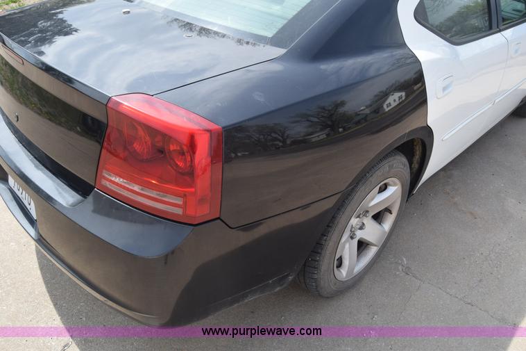 image for item BX9696 2006 Dodge Charger Police