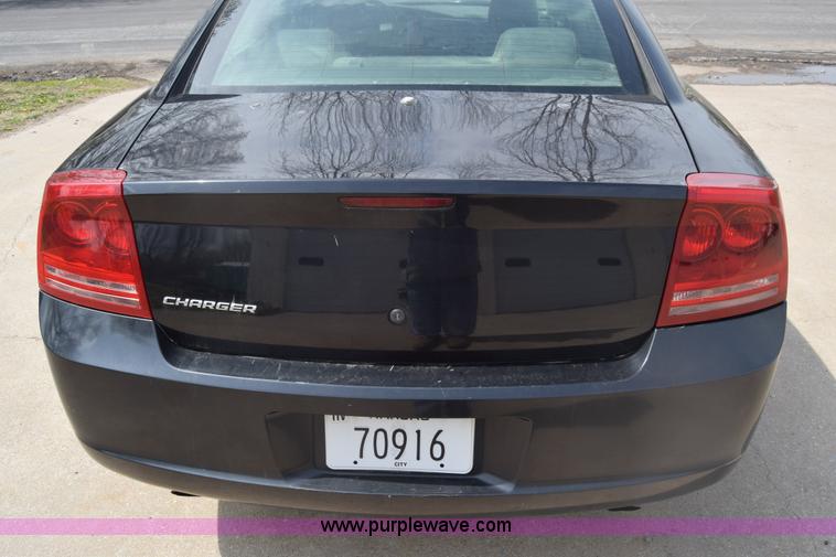 image for item BX9696 2006 Dodge Charger Police