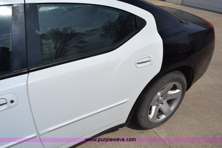 image for item BX9696 2006 Dodge Charger Police