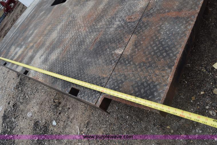 image for item BX9697 Steel flatbed