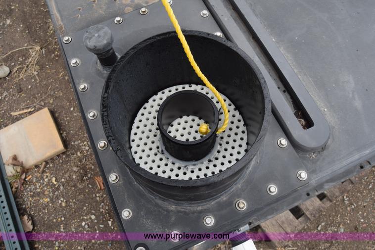 image for item BX9698 United Plastics poly tank