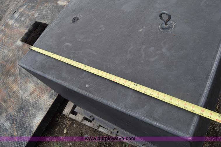 image for item BX9698 United Plastics poly tank