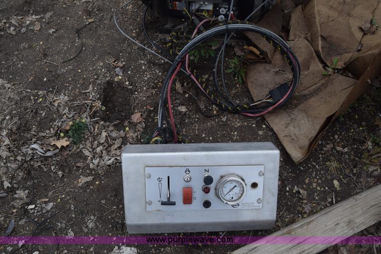 image for item BX9699 Hale pump