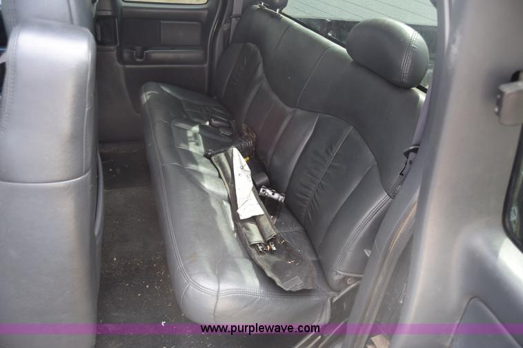 image for item BX9704 2001 Chevrolet Silverado 1500 Ext. Cab pickup truck