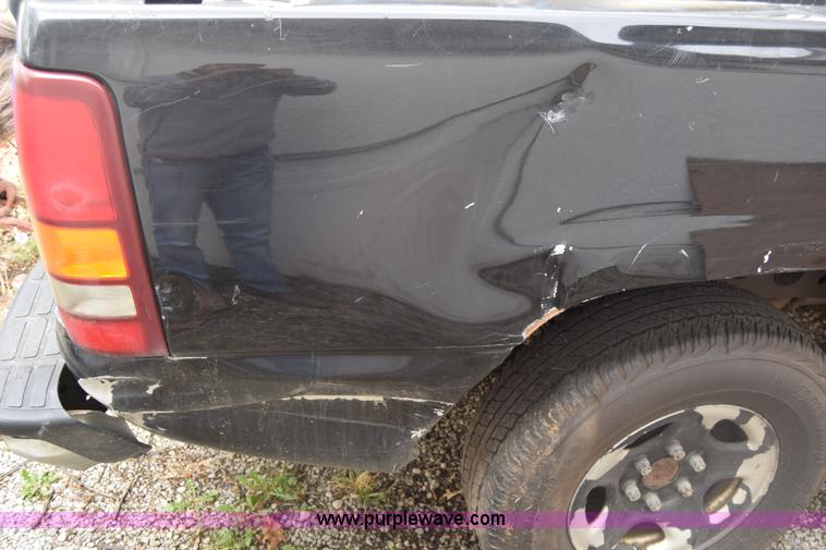 image for item BX9704 2001 Chevrolet Silverado 1500 Ext. Cab pickup truck