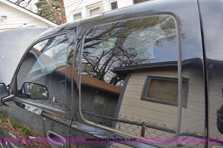 image for item BX9704 2001 Chevrolet Silverado 1500 Ext. Cab pickup truck