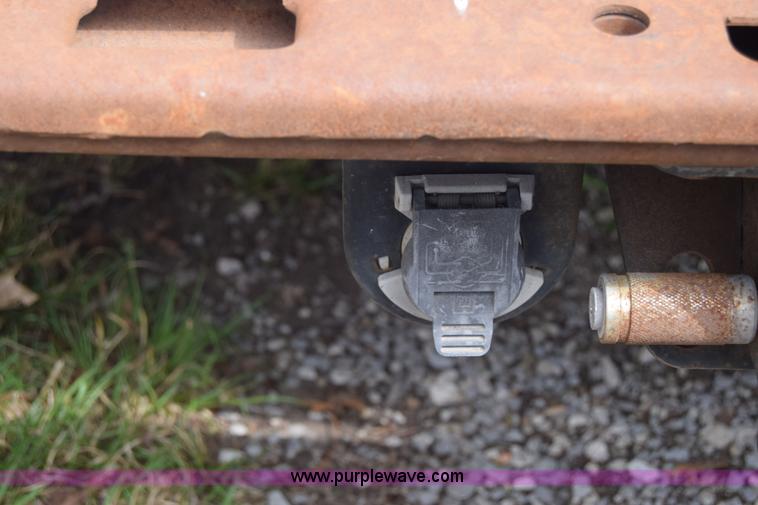 image for item BX9704 2001 Chevrolet Silverado 1500 Ext. Cab pickup truck