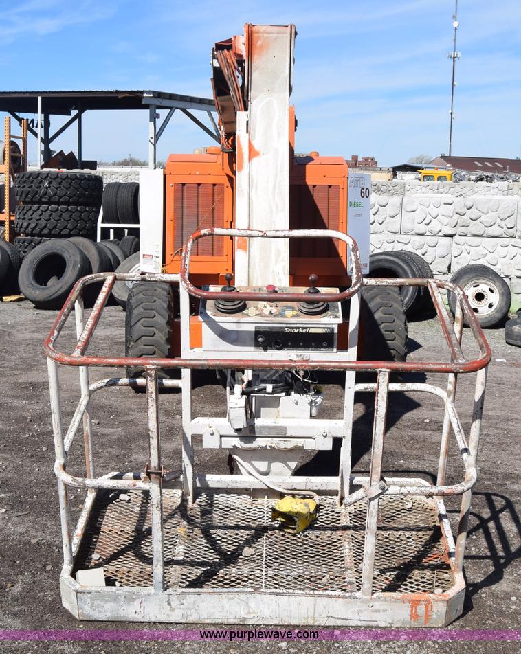 image for item BX9926 1998 Snorkelift ATB60 boom lift