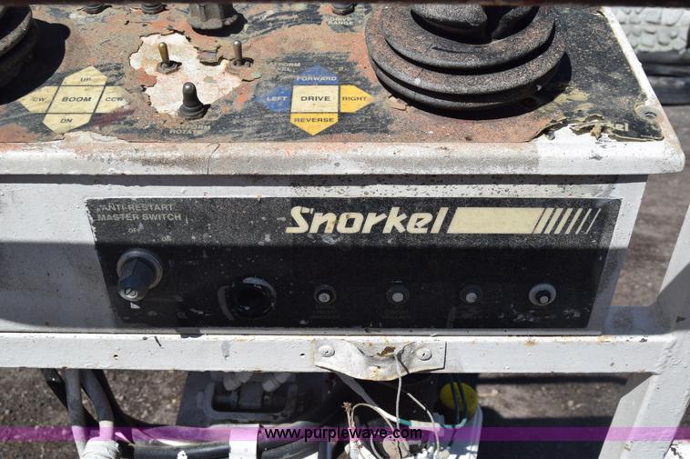 image for item BX9926 1998 Snorkelift ATB60 boom lift