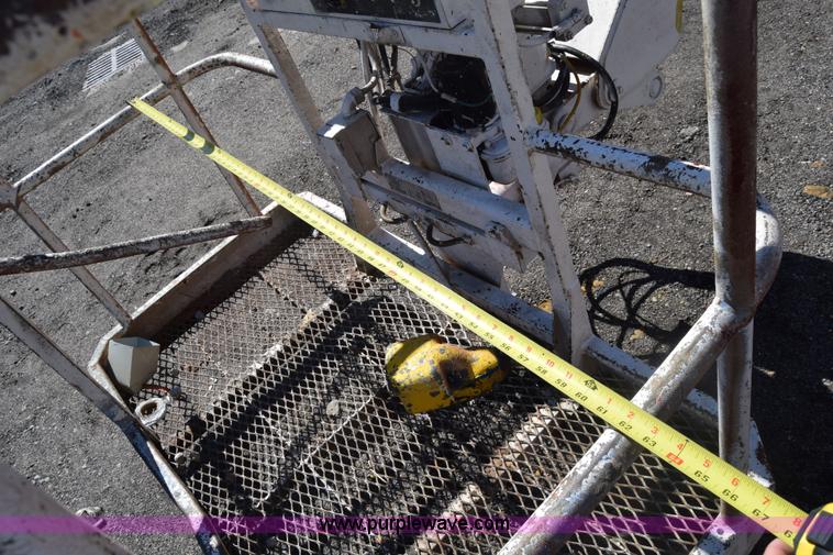 image for item BX9926 1998 Snorkelift ATB60 boom lift