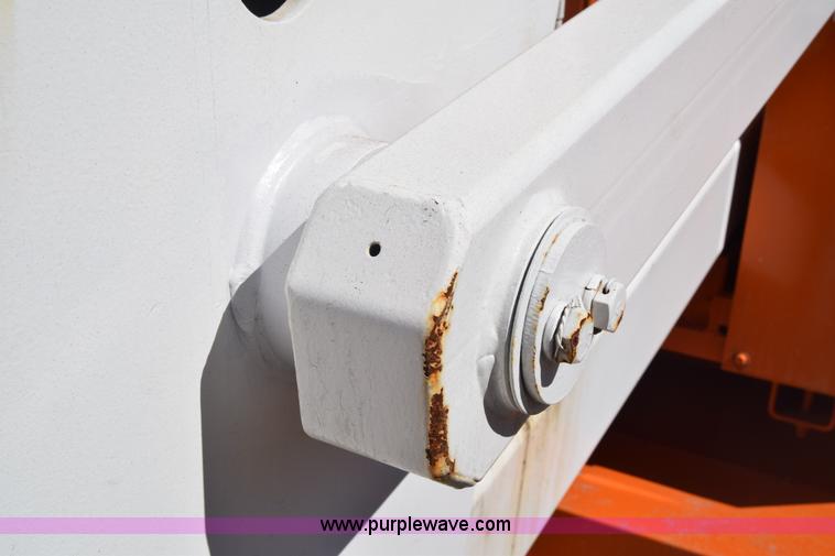 image for item BX9926 1998 Snorkelift ATB60 boom lift