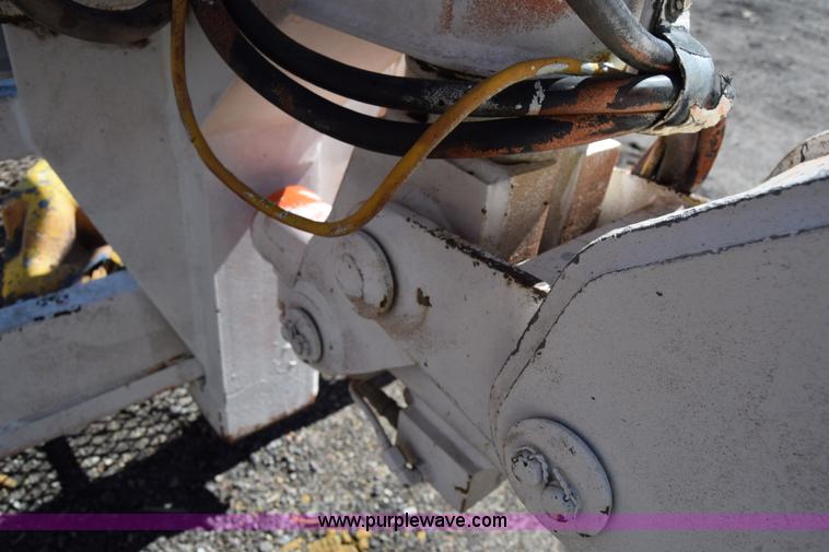 image for item BX9926 1998 Snorkelift ATB60 boom lift