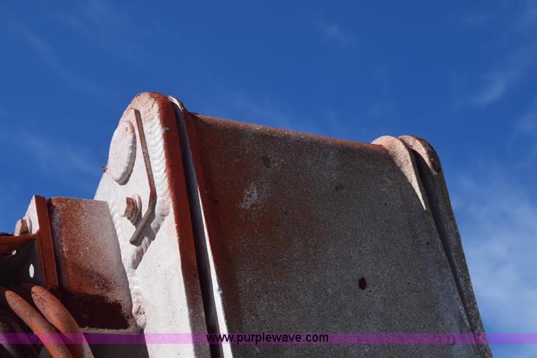 image for item BX9926 1998 Snorkelift ATB60 boom lift