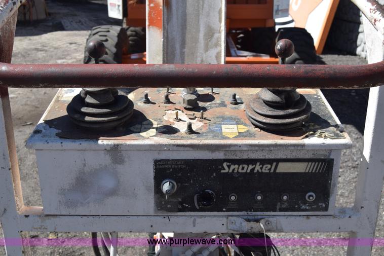 image for item BX9926 1998 Snorkelift ATB60 boom lift