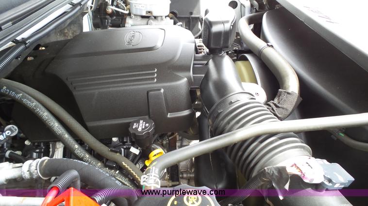 image for item BZ9073 2013 Chevrolet Silverado 2500HD Crew Cab pickup truck