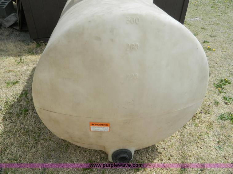 image for item D6160 300 gallon poly tank