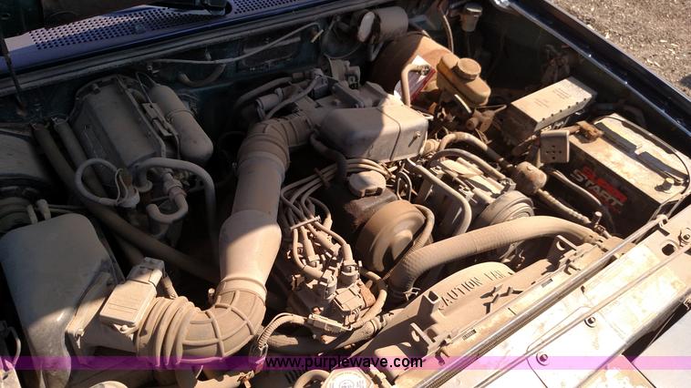 image for item F7761 1993 Ford Ranger XLT SuperCab pickup truck