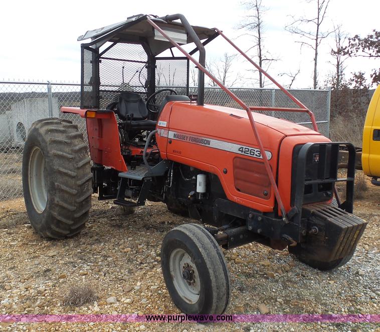 image for item G3710 2000 Massey-Ferguson 4263 tractor
