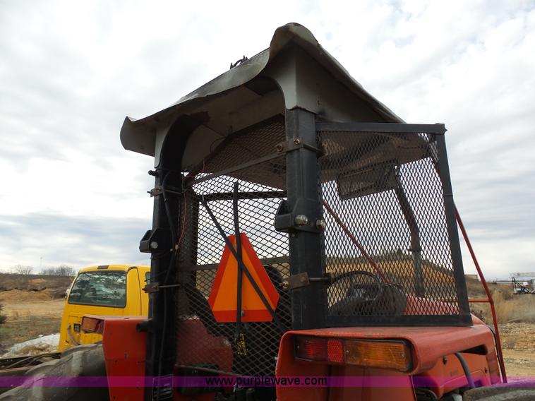 image for item G3710 2000 Massey-Ferguson 4263 tractor