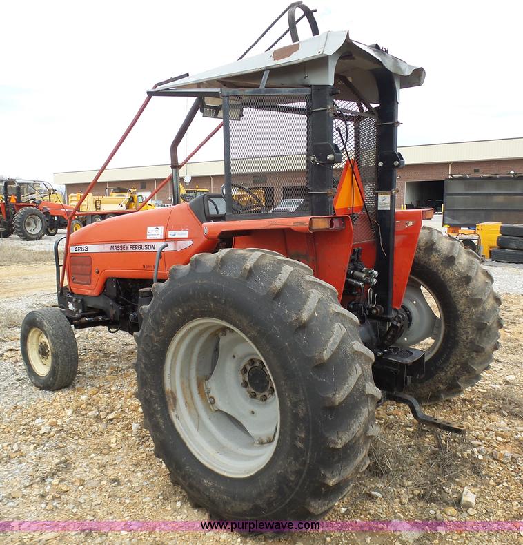 image for item G3710 2000 Massey-Ferguson 4263 tractor