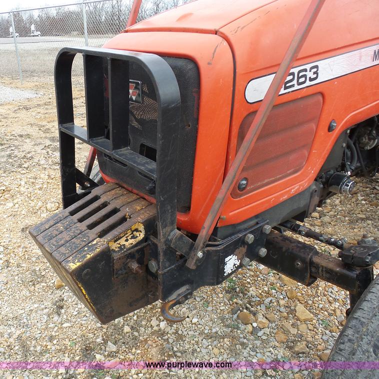 image for item G3710 2000 Massey-Ferguson 4263 tractor