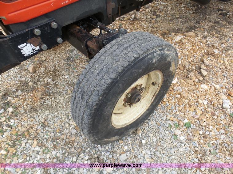 image for item G3710 2000 Massey-Ferguson 4263 tractor