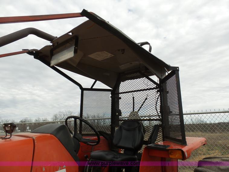 image for item G3710 2000 Massey-Ferguson 4263 tractor