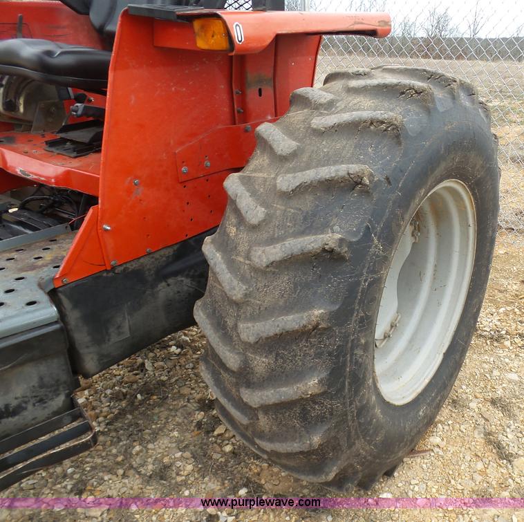 image for item G3710 2000 Massey-Ferguson 4263 tractor