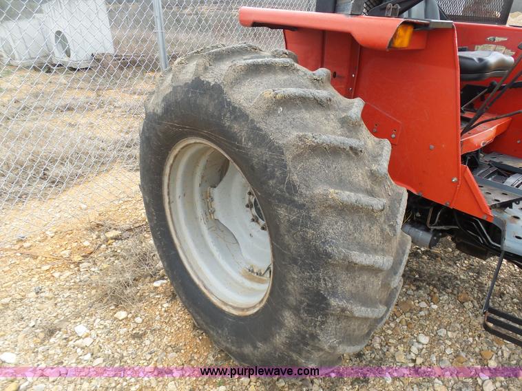 image for item G3710 2000 Massey-Ferguson 4263 tractor