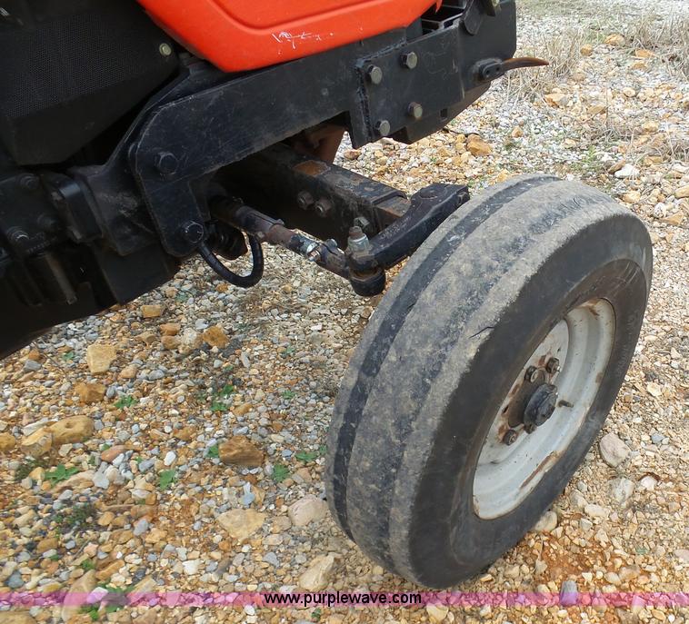 image for item G3710 2000 Massey-Ferguson 4263 tractor