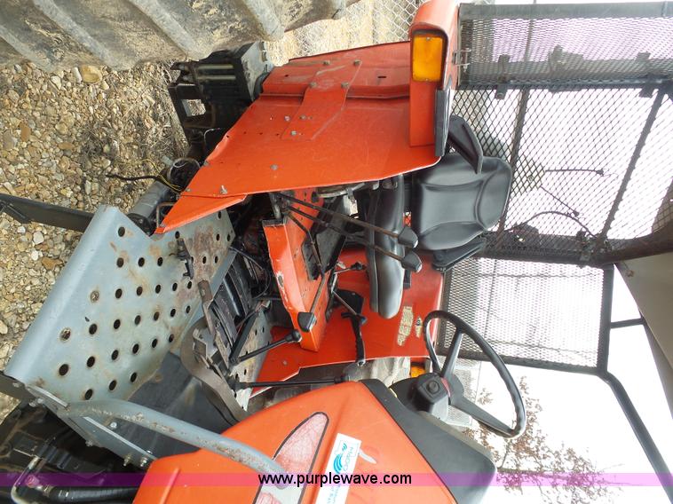 image for item G3710 2000 Massey-Ferguson 4263 tractor