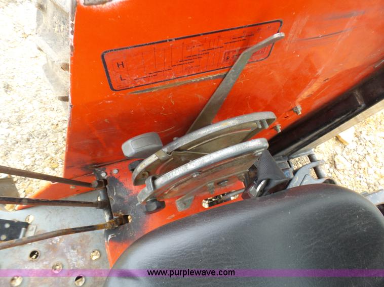 image for item G3710 2000 Massey-Ferguson 4263 tractor