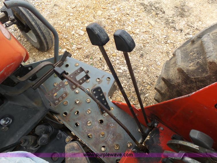 image for item G3710 2000 Massey-Ferguson 4263 tractor