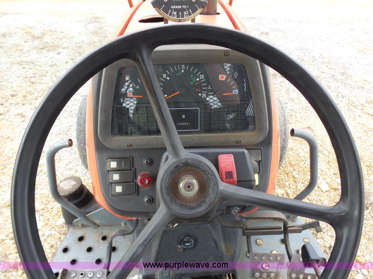 image for item G3710 2000 Massey-Ferguson 4263 tractor