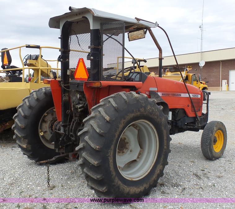 image for item G3712 2000 Massey-Ferguson 4263 tractor