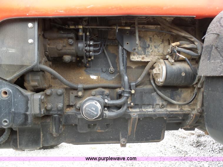 image for item G3712 2000 Massey-Ferguson 4263 tractor