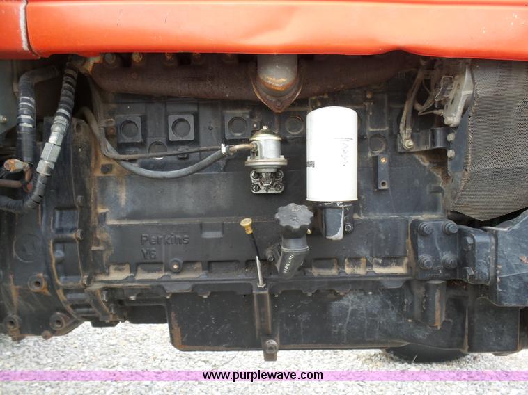 image for item G3712 2000 Massey-Ferguson 4263 tractor