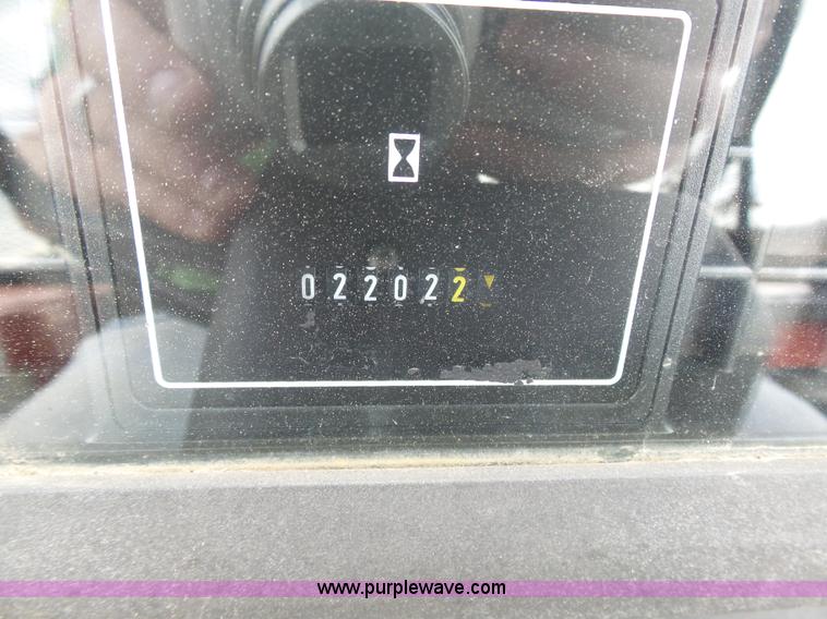 image for item G3712 2000 Massey-Ferguson 4263 tractor