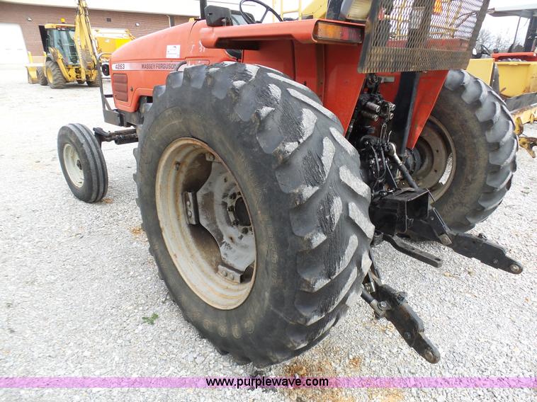 image for item G3713 2000 Massey-Ferguson 4263 tractor