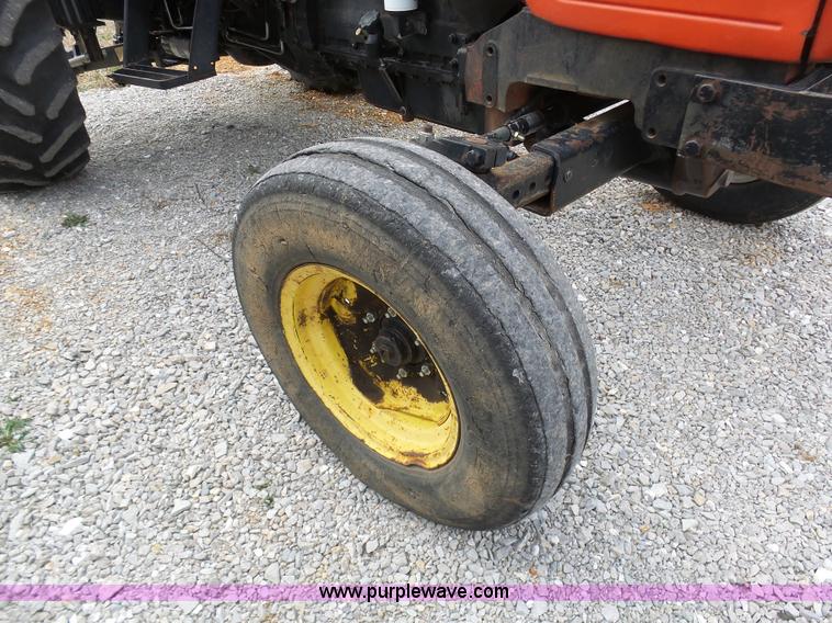 image for item G3713 2000 Massey-Ferguson 4263 tractor