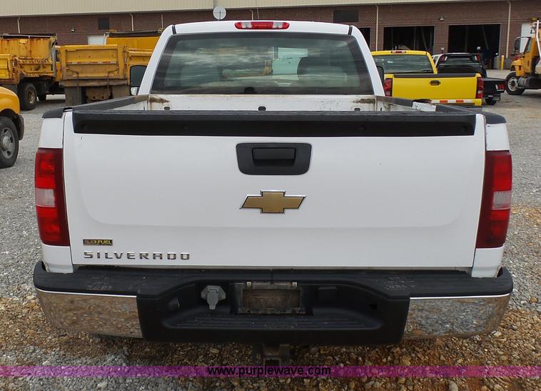 image for item G3715 2007 Chevrolet Silverado 1500 Ext. Cab pickup truck