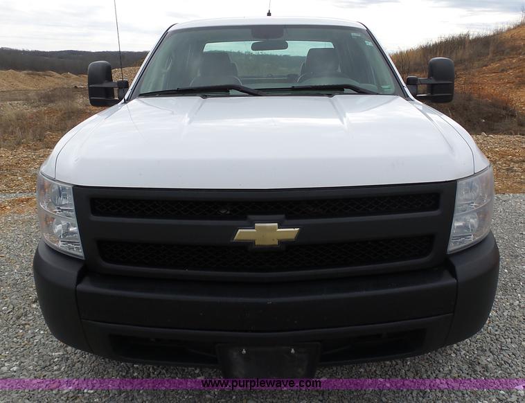image for item G3715 2007 Chevrolet Silverado 1500 Ext. Cab pickup truck