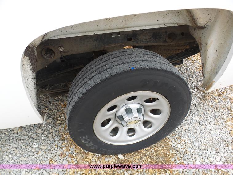 image for item G3715 2007 Chevrolet Silverado 1500 Ext. Cab pickup truck