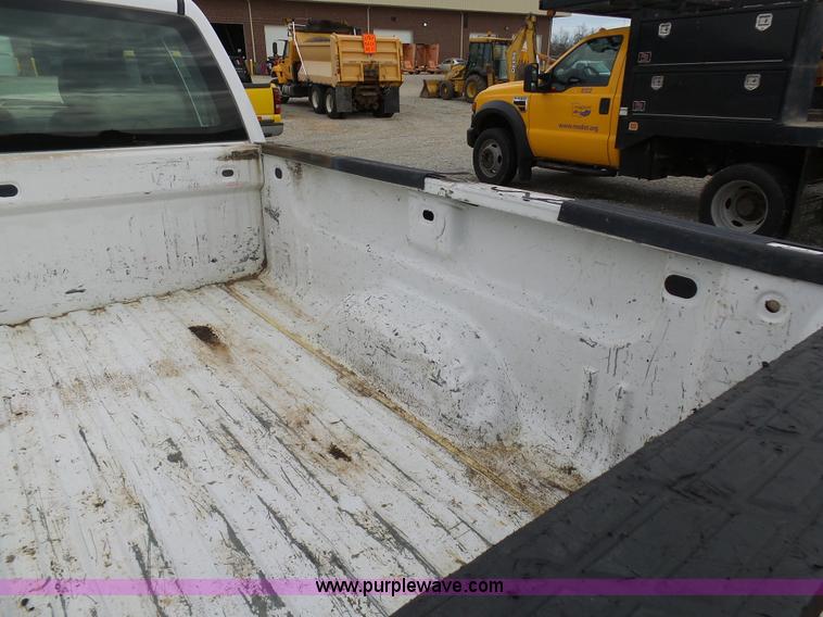 image for item G3715 2007 Chevrolet Silverado 1500 Ext. Cab pickup truck