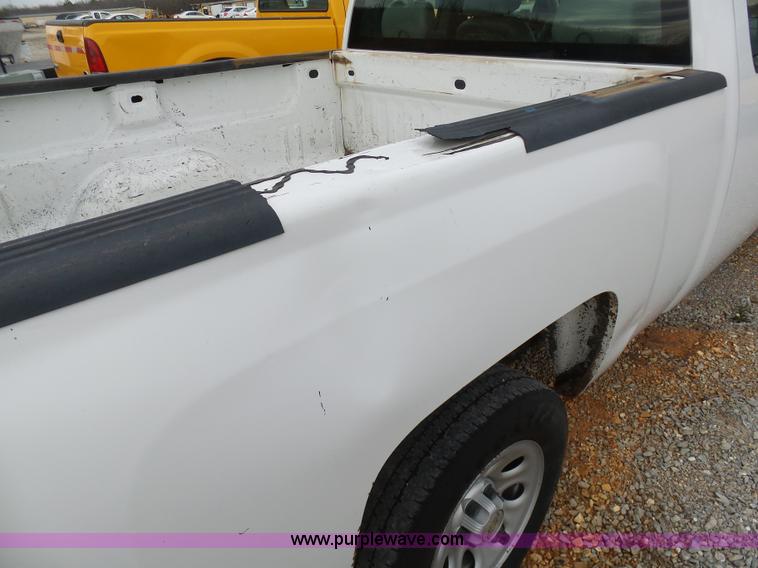 image for item G3715 2007 Chevrolet Silverado 1500 Ext. Cab pickup truck