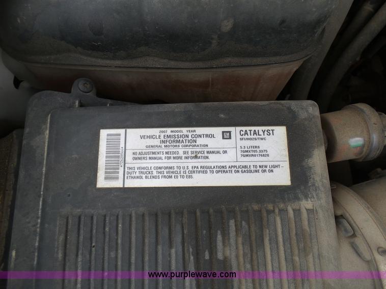 image for item G3715 2007 Chevrolet Silverado 1500 Ext. Cab pickup truck