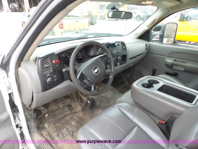 image for item G3715 2007 Chevrolet Silverado 1500 Ext. Cab pickup truck