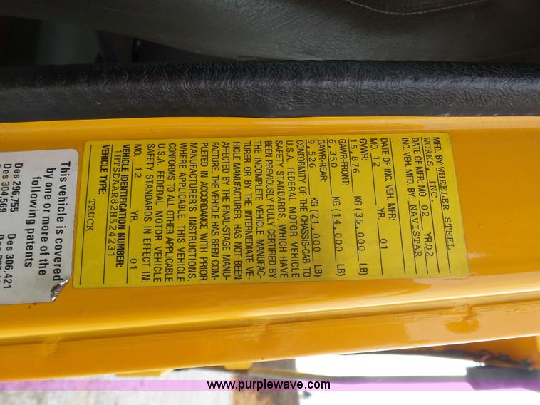 image for item G3717 2002 International 4900 dump truck